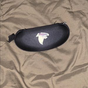 Falcons Glasses Case